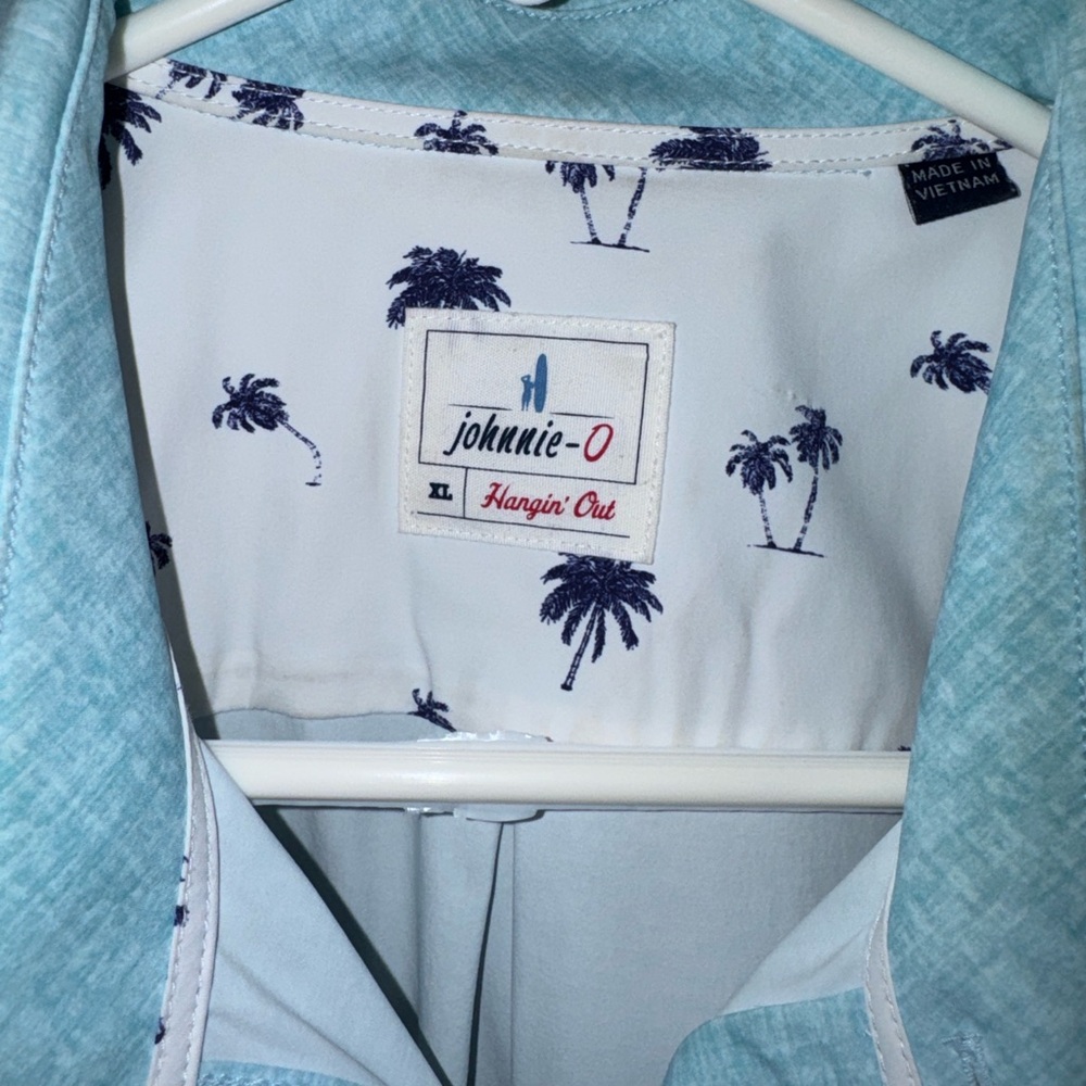 johnnie-O 
Hangin’ Out
Light Blue Casual Button Down Shirt - Picture 1 of 3